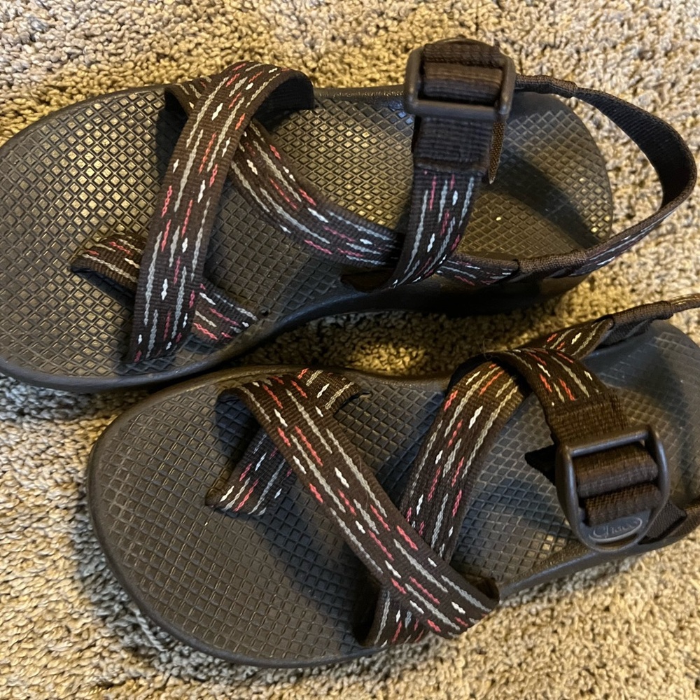 Women’s Chacos size 7 wide